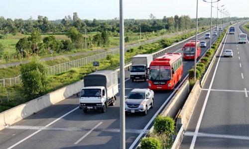 Giảm tốc độ tối đa cao tốc TPHCM - Trung Lương còn 100 km/giờ
